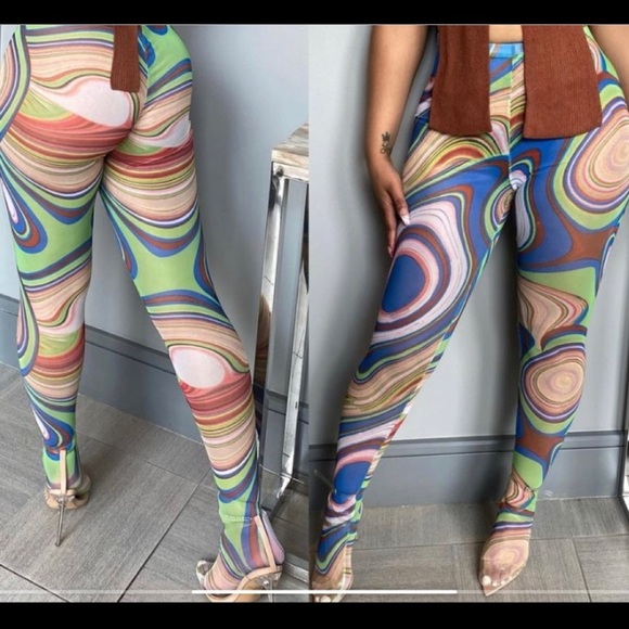 Swirls of color mesh leggings - Picture 4 of 8